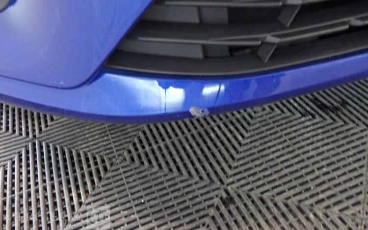 RENAULT CLIO BLEU GH-638-NN