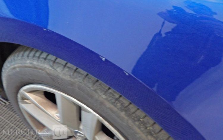 RENAULT CLIO BLEU GH-638-NN