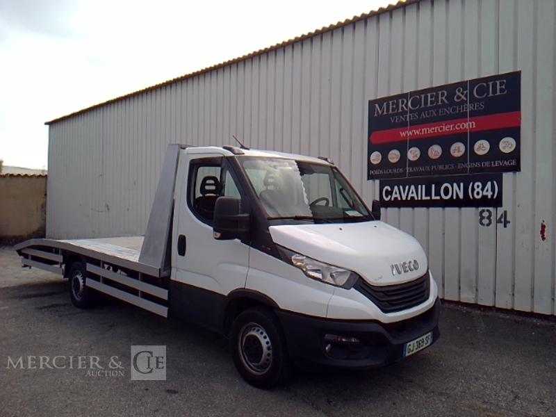 Voiture Iveco BLANC 35-180 PORTE — occasion