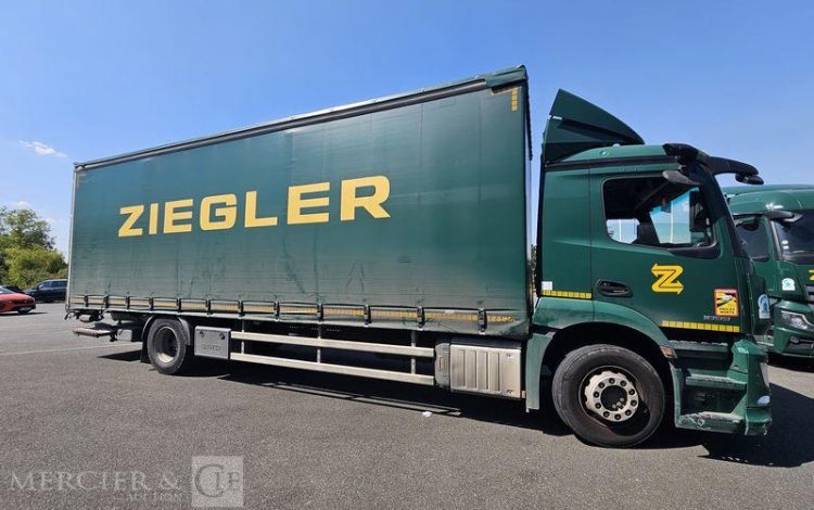 MERCEDES ACTROS  GK-367-ZC