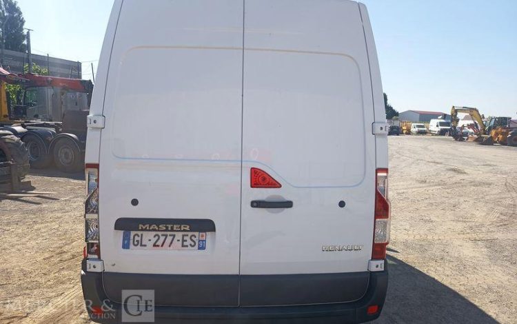 RENAULT MASTER 2.3 DCI 135 CH F3500  GL-277-ES