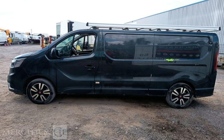 RENAULT TRAFIC L2H1 3T 2.0 BLUEDCI 150 CH EDC – DIESEL  GL-544-TL