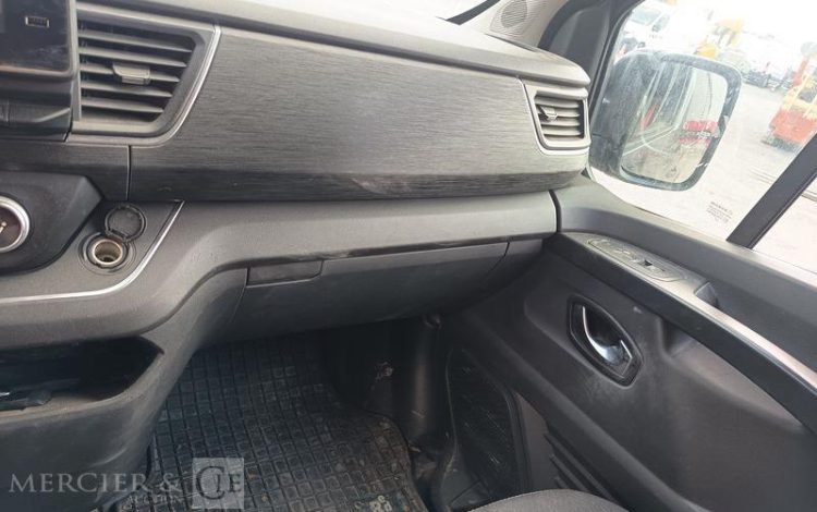 RENAULT TRAFIC L2H1 3T 2.0 BLUEDCI 150 CH EDC – DIESEL  GL-544-TL