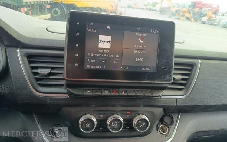 RENAULT TRAFIC L2H1 3T 2.0 BLUEDCI 150 CH EDC – DIESEL  GL-544-TL