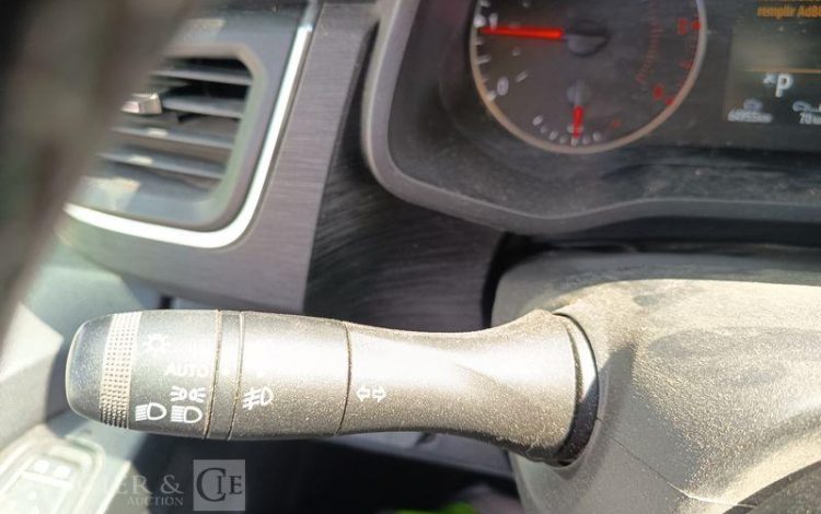 RENAULT TRAFIC L2H1 3T 2.0 BLUEDCI 150 CH EDC – DIESEL  GL-544-TL