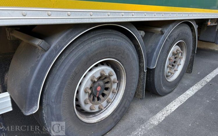 FRUEHAUF SREM FOURGON 2 ESSIEUX 27T VERT GL-939-QP