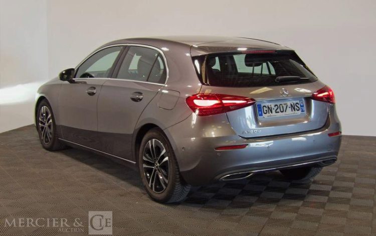 MERCEDES A180 GRIS GN-207-NS