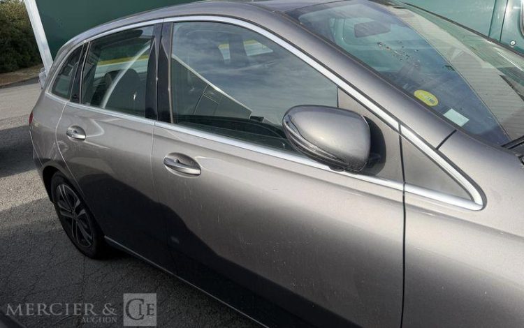 MERCEDES B 200D 2.0 200 D 150 BUSINESS LINE 8G-DCT GRIS GV-368-XE