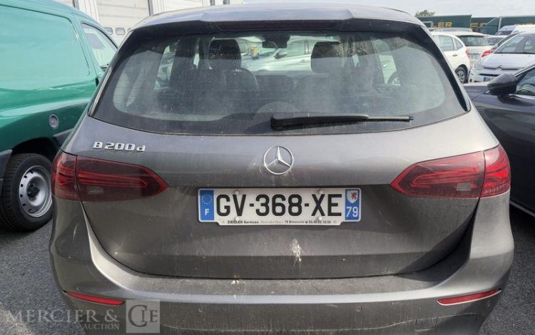 MERCEDES B 200D 2.0 200 D 150 BUSINESS LINE 8G-DCT GRIS GV-368-XE