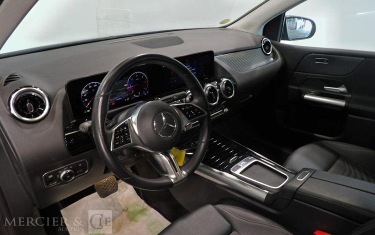 MERCEDES B 200 D GRIS GY-097-ZH