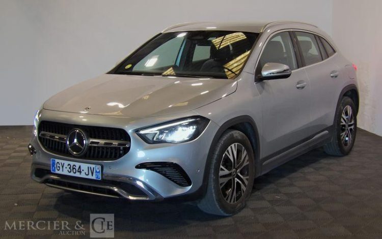 MERCEDES GLA 200 D  GY-364-JV