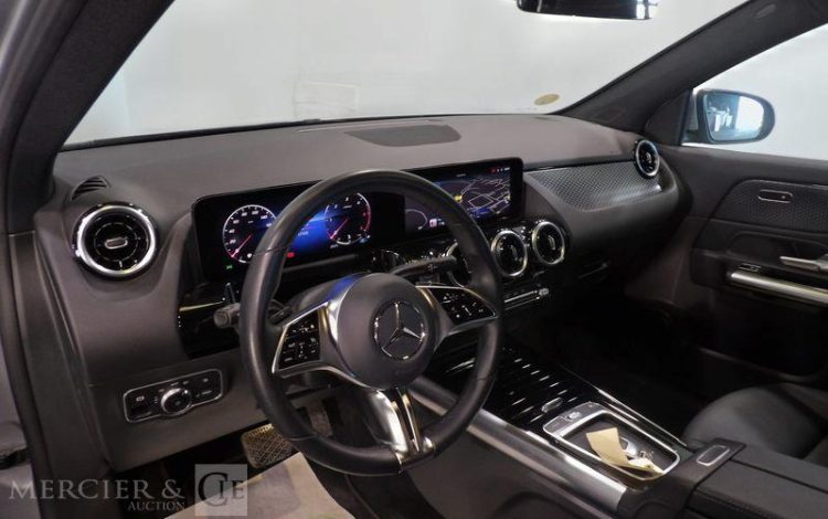 MERCEDES GLA 200 D  GY-364-JV