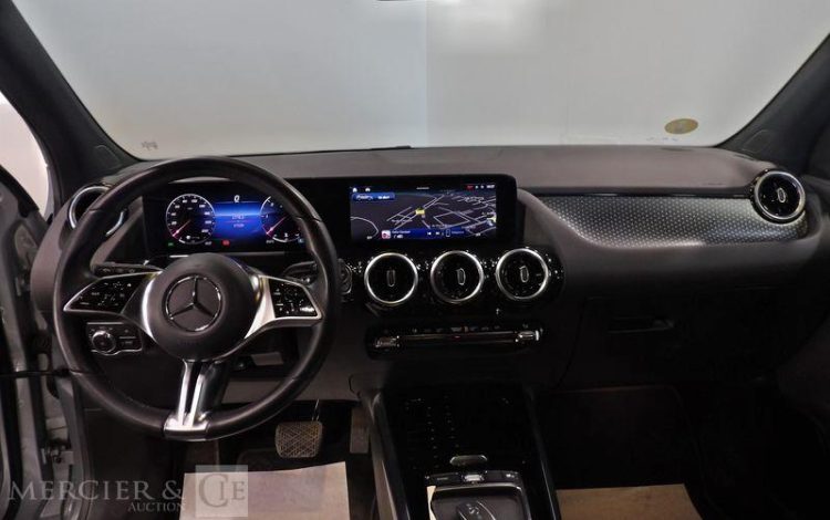 MERCEDES GLA 200 D  GY-364-JV