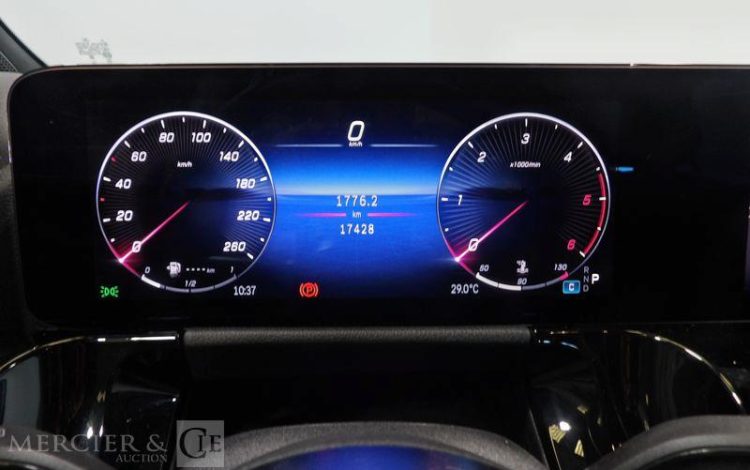 MERCEDES GLA 200 D  GY-364-JV