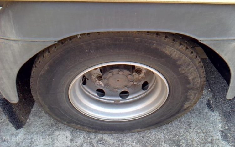 MERCEDES ATEGO 1324 PORTEUR HAYON  – 4X2 – PTAC 13T5  GZ-458-LJ