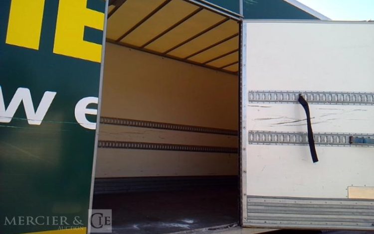 MERCEDES ATEGO 1324 PORTEUR HAYON  – 4X2 – PTAC 13T5  GZ-458-LJ