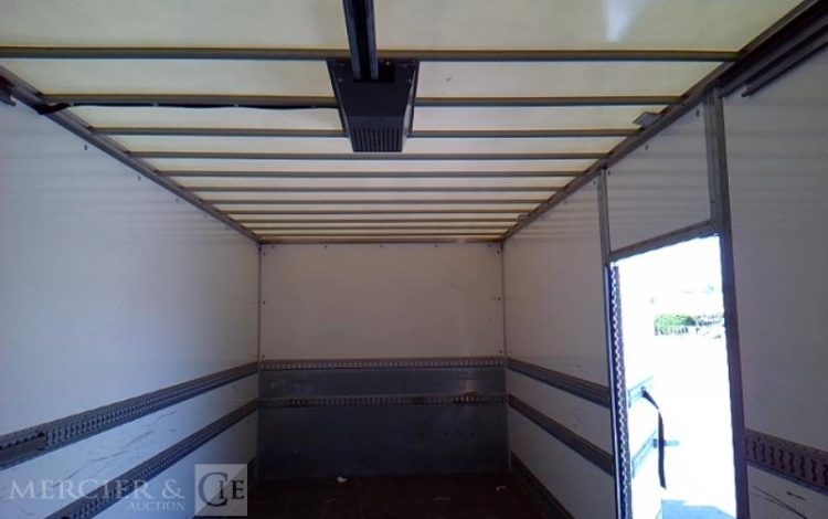 MERCEDES ATEGO 1324 PORTEUR HAYON  – 4X2 – PTAC 13T5  GZ-458-LJ
