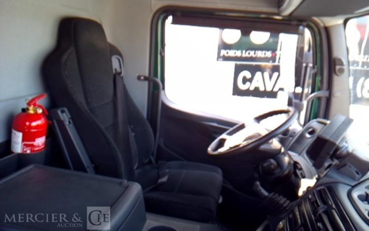 MERCEDES ATEGO 1324 PORTEUR HAYON  – 4X2 – PTAC 13T5  GZ-458-LJ