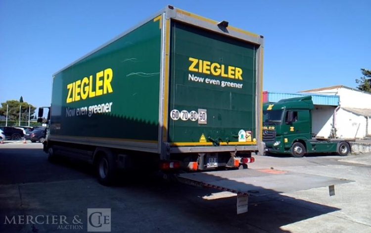 MERCEDES ATEGO 1324 PORTEUR HAYON  – 4X2 – PTAC 13T5  GZ-458-LJ