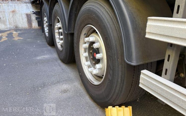 LECITRAILER SREM FOURGON 3 ESSIEUX VERT HA-468-TG