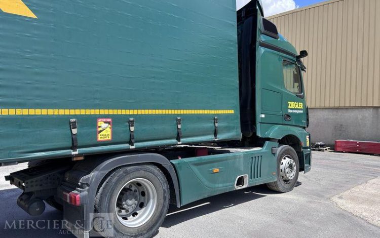 MERCEDES ACTROS 1846 VERT HB-405-HJ