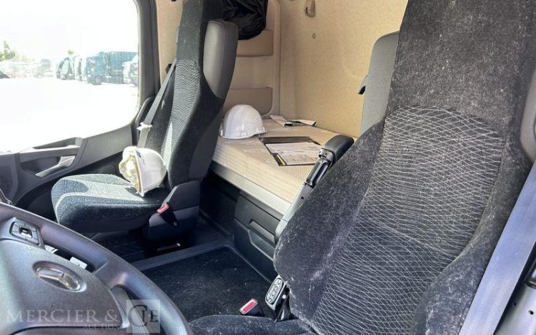 MERCEDES ACTROS 1846 VERT HB-405-HJ
