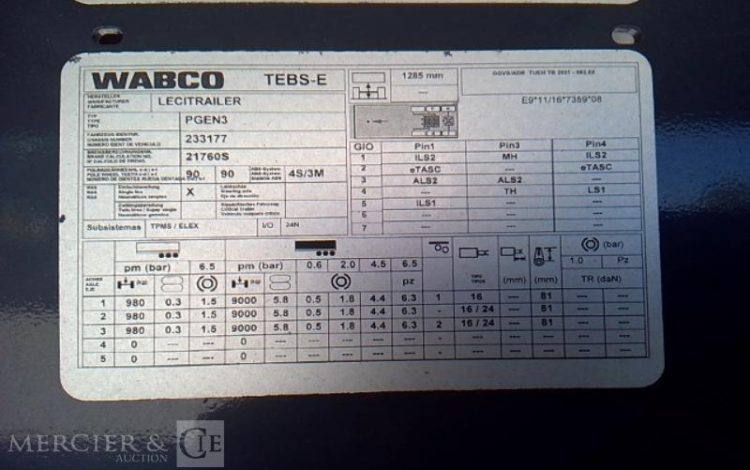 LECITRAILER SEMI REMORQUE  HC-977-RA