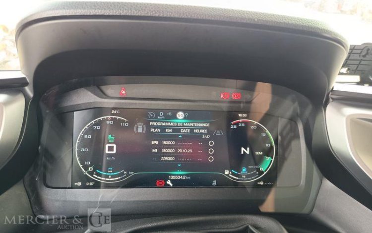 IVECO TRACTEUR ROUTIER S-WAY 580 – PTRA : 44 TONNES – DIESEL – 135534 KMS – ANNEE 2025 NOIR HD-693-MP
