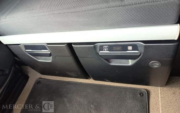 IVECO TRACTEUR ROUTIER S-WAY 580 – PTRA : 44 TONNES – DIESEL – 135534 KMS – ANNEE 2025 NOIR HD-693-MP