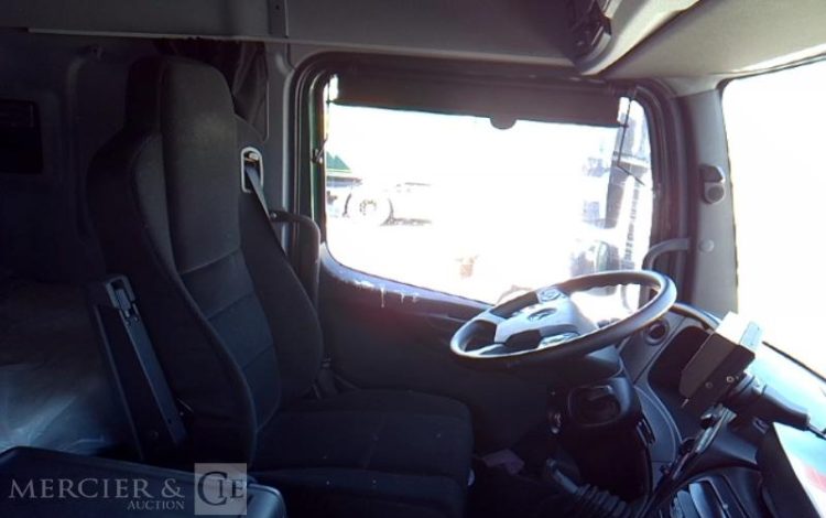 MERCEDES ATEGO 1524 BATTERIE HS PAS DE CG  HF-195-NX