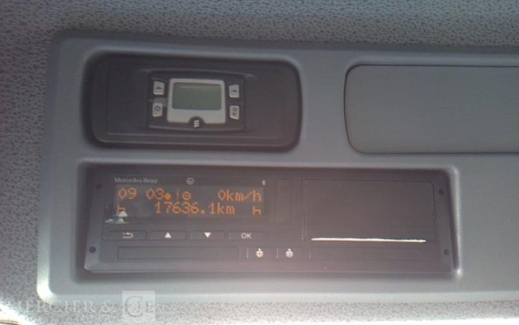 MERCEDES ATEGO 1524 BATTERIE HS PAS DE CG  HF-195-NX