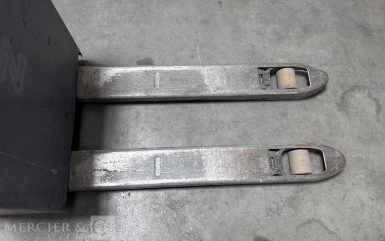 STILL TRANSPALETTE ELECTRIQUE EXH16 – CAP 1T6- 2450 HEURES AN 2023 ORA M00398