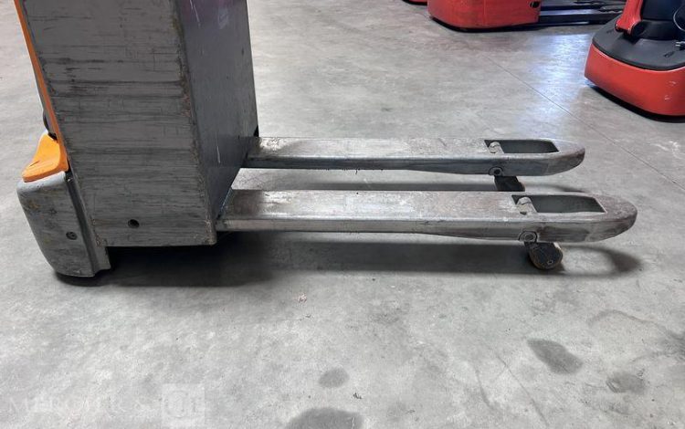 STILL TRANSPALETTE ELECTRIQUE EXH16 – CAP 1T6- 2450 HEURES AN 2023 ORA M00398