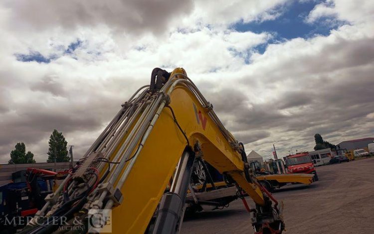WACKER NEUSON PELLE SUR CHENNILLES EZ80 8,4 TONNES – DIESEL -1832 HEURES –  ANNEE 2021  WN01867