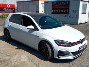 VOLKSWAGEN GOLF GTI – ESSENCE – 44630 KMS – POUR PIECES SANS CARTE GRISE BLANC WW-820-GP