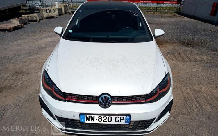 VOLKSWAGEN GOLF GTI – ESSENCE – 44630 KMS – POUR PIECES SANS CARTE GRISE BLANC WW-820-GP
