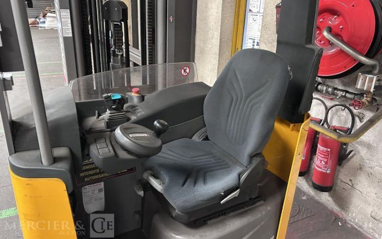 JUNGHEINRICH CHARIOT ELEVATEUR ELECTRIQUE ETV 214 JAUNE 142494