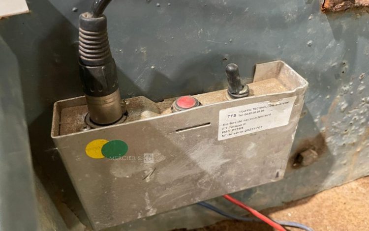 TEMPO KR11 01 C 19  FEU748206
