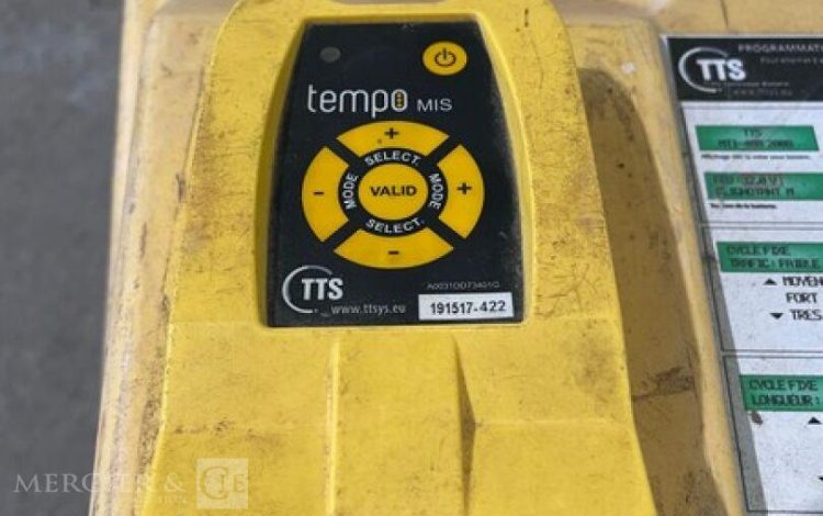 TEMPO KR11 01 C 19  FEU748206