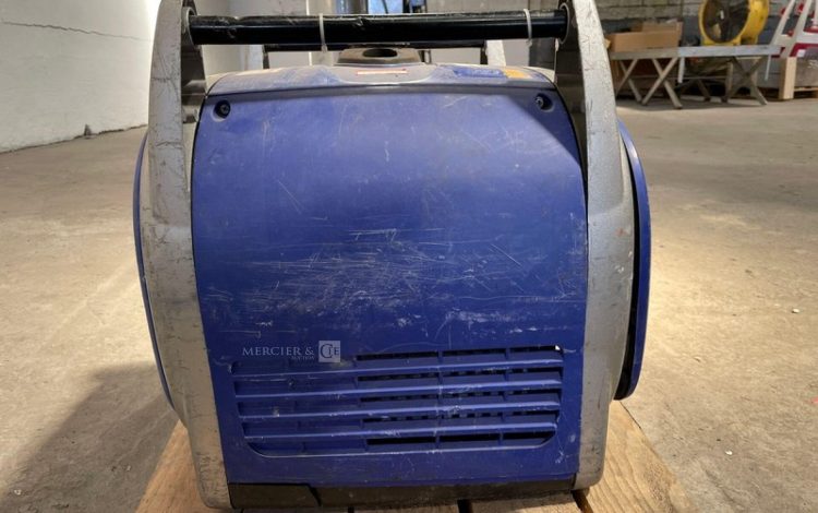 YAMAHA EF2400IS  GRO011350