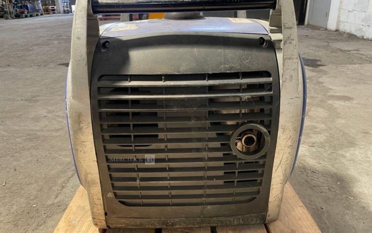 YAMAHA EF2400IS  GRO011350