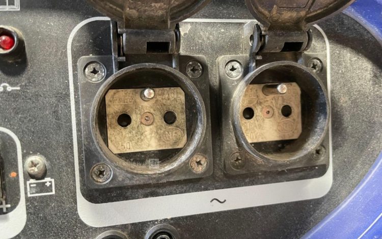 YAMAHA EF2400IS  GRO011350