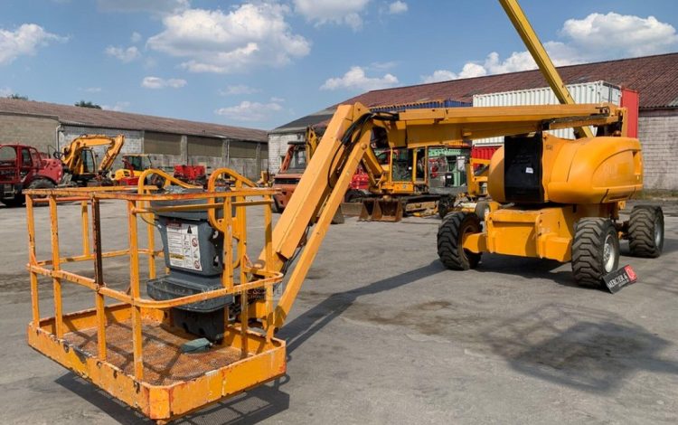 JLG 800AJ  TD27A1841