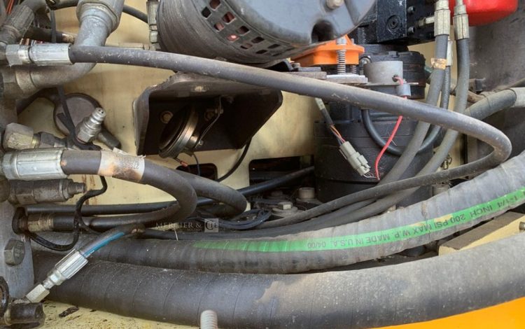 JLG 800AJ  TD27A1841