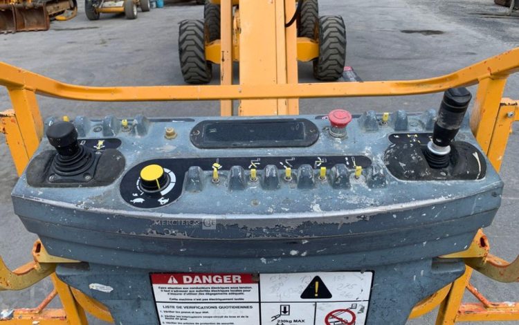 JLG 800AJ  TD27A1841