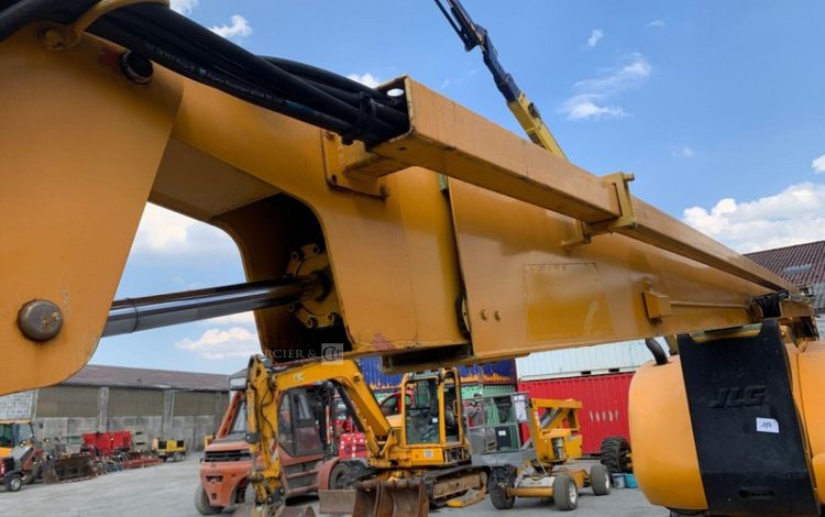 JLG 800AJ  TD27A1841