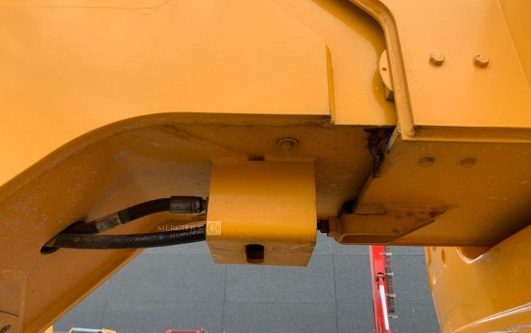 JLG 800AJ  TD27A1841