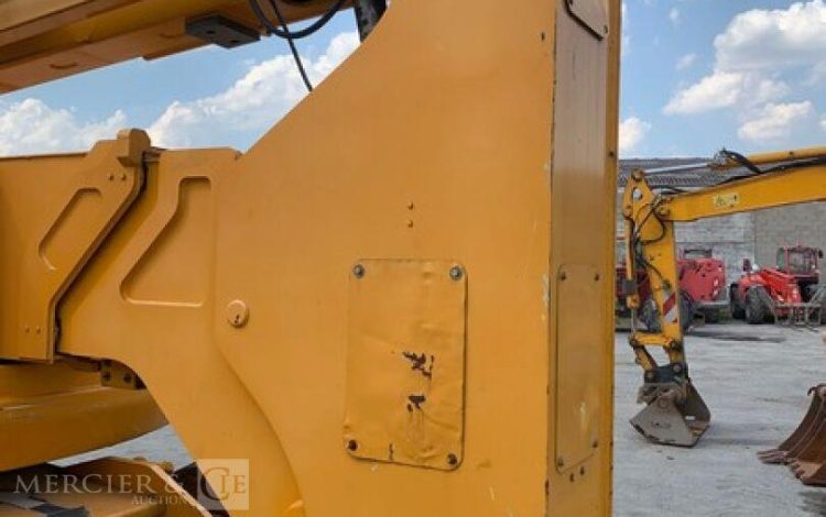 JLG 800AJ  TD27A1841