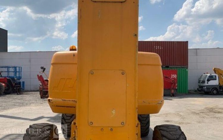 JLG 800AJ  TD27A1841