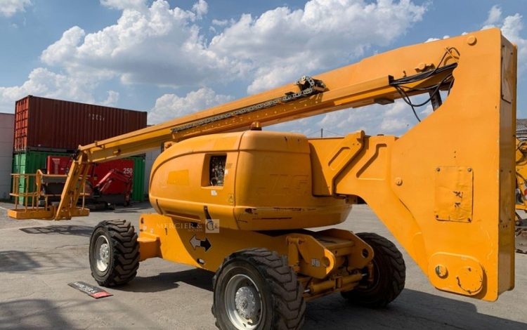JLG 800AJ  TD27A1841